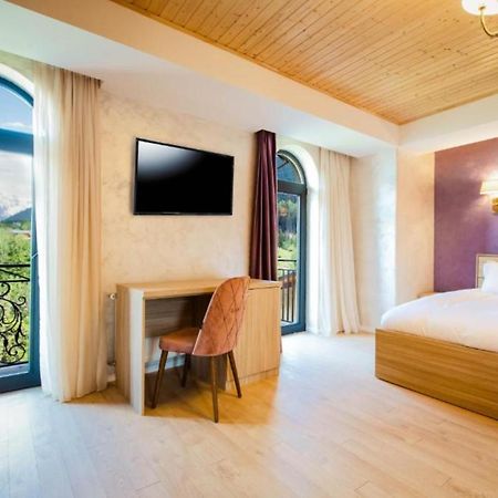 Hotel Mestia Inn Ngoại thất bức ảnh