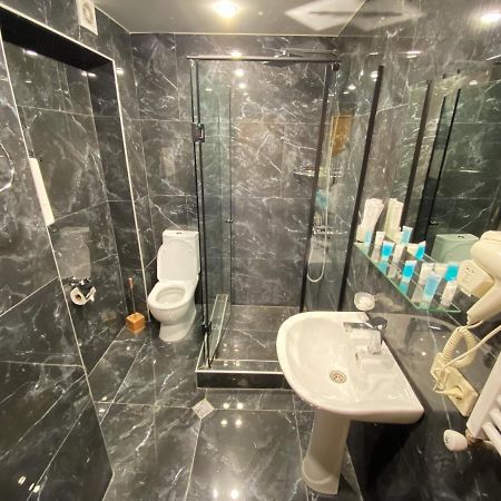 Hotel Mestia Inn Ngoại thất bức ảnh