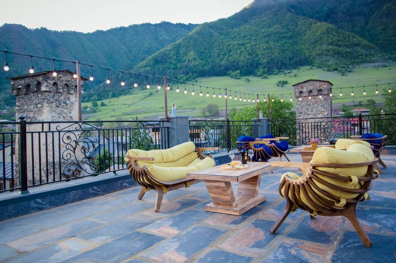Hotel Mestia Inn Ngoại thất bức ảnh