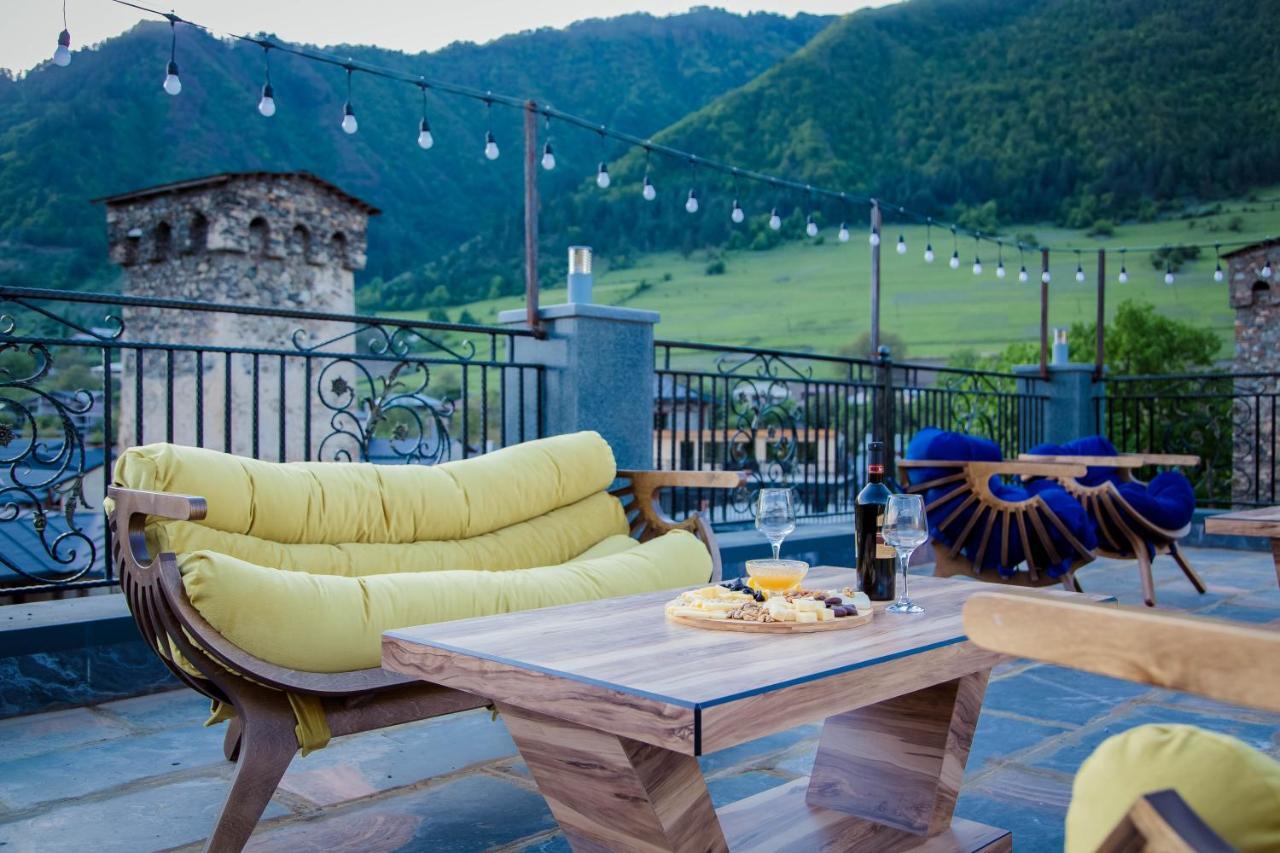 Hotel Mestia Inn Ngoại thất bức ảnh
