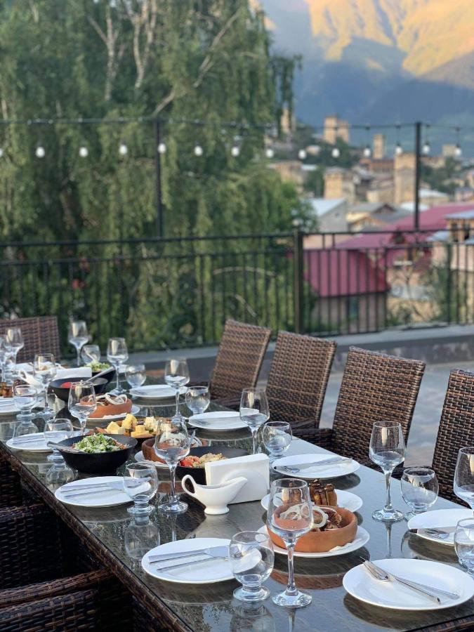 Hotel Mestia Inn Ngoại thất bức ảnh