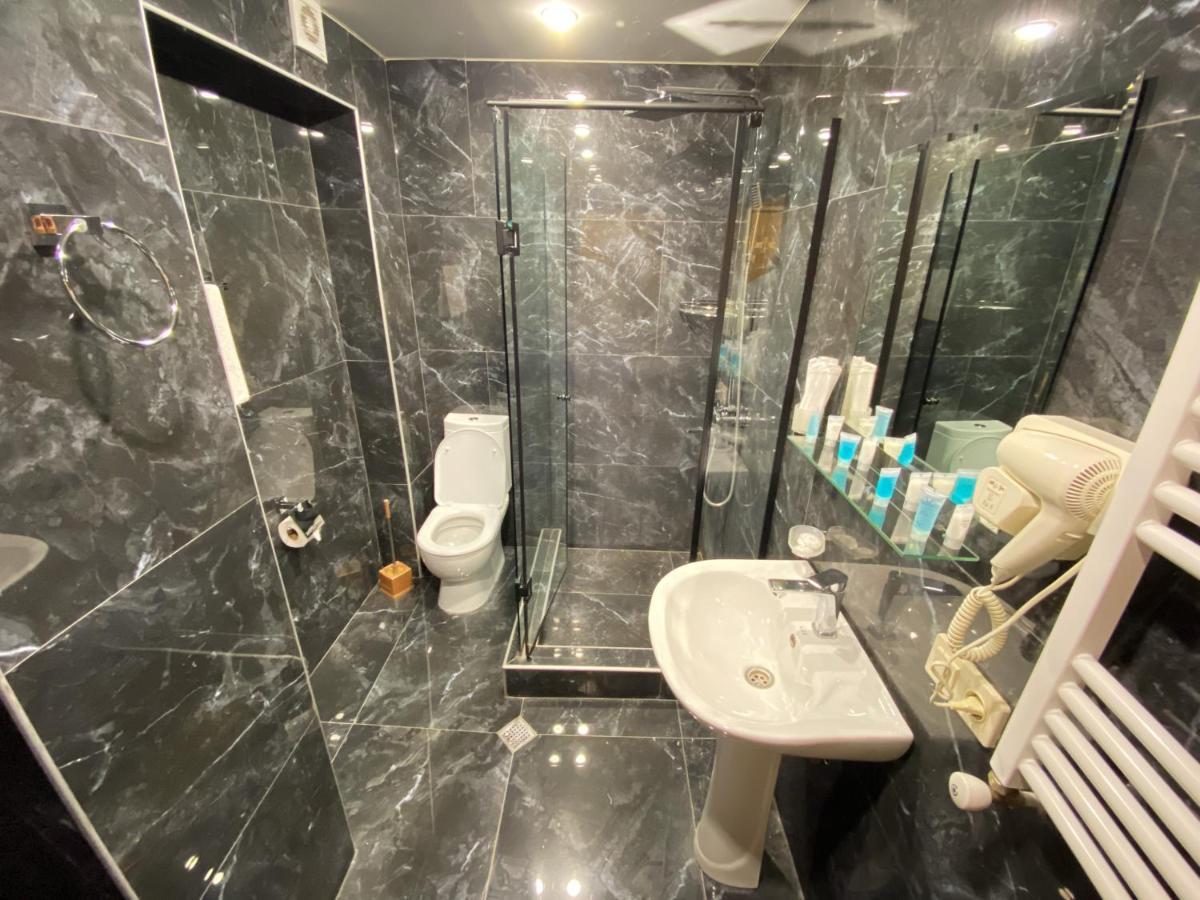Hotel Mestia Inn Ngoại thất bức ảnh